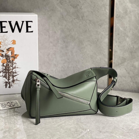 LOEWE罗意威 小牛皮Puzzle系列腰包 0188豆绿