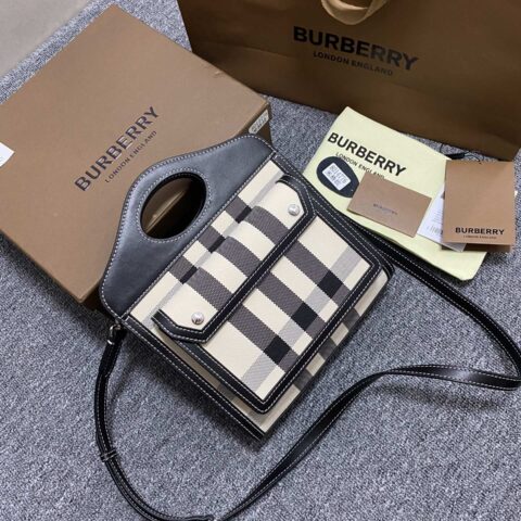 Burberry巴宝莉最新米色格纹托特包