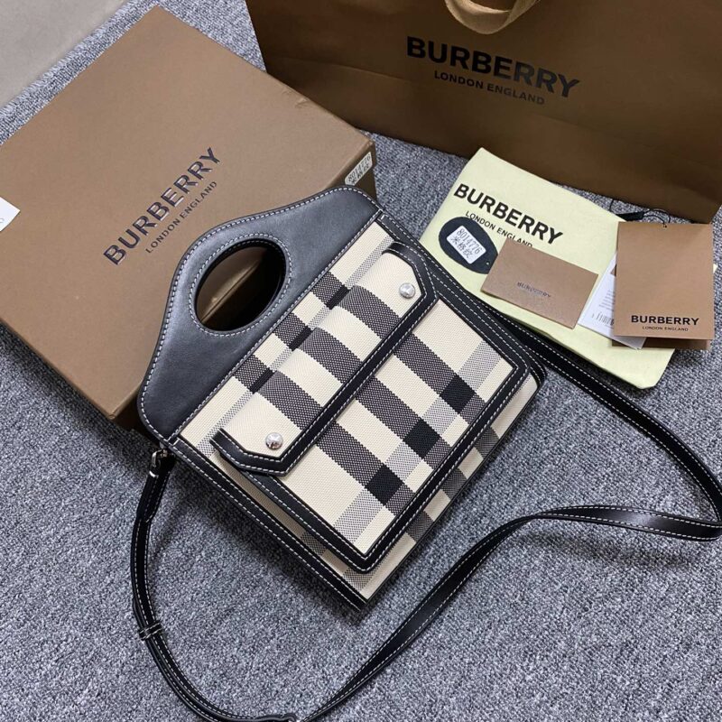 Burberry巴宝莉最新米色格纹托特包