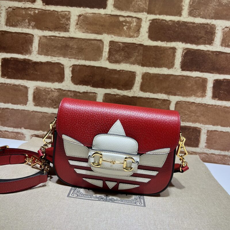 GUCCI古驰adidas x Gucci Horsebit 1955系列迷你手袋658574