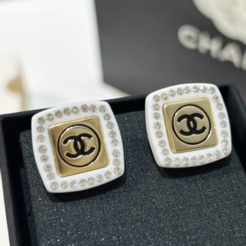 新款☑️CHANEL香奈儿双c 方形耳钉耳环