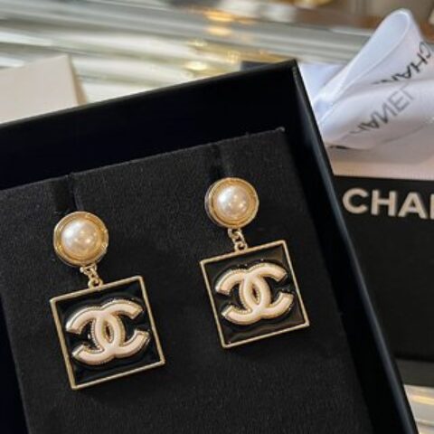 新款☑️CHANEL香奈儿双c珍珠珐琅滴油耳钉耳环