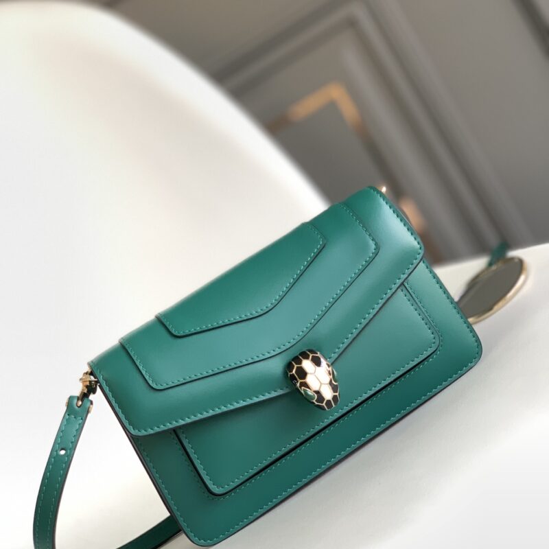 BVLGARI宝格丽意大利小牛皮小号手袋292103