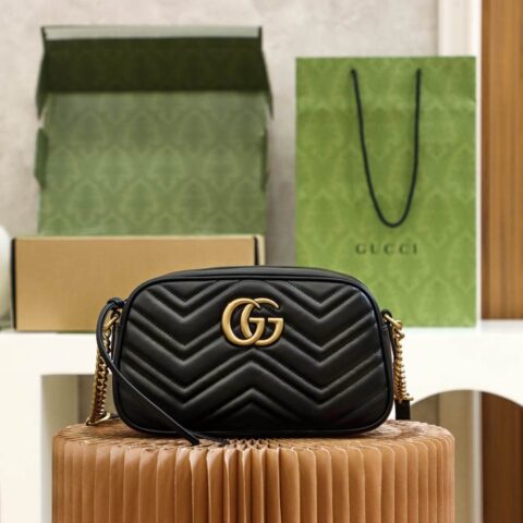 GUCCI 𝐆𝐆 𝐌𝐚𝐫𝐦𝐨𝐧𝐭相机包 447632黑色