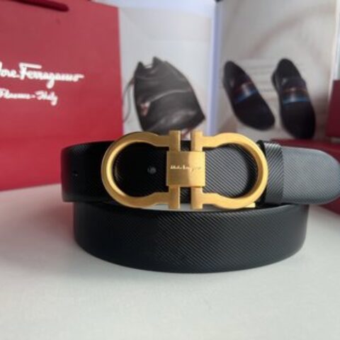 Ferragamo菲拉格慕    头层牛皮压纹图案Gancini金属扣男士3.5cm腰带