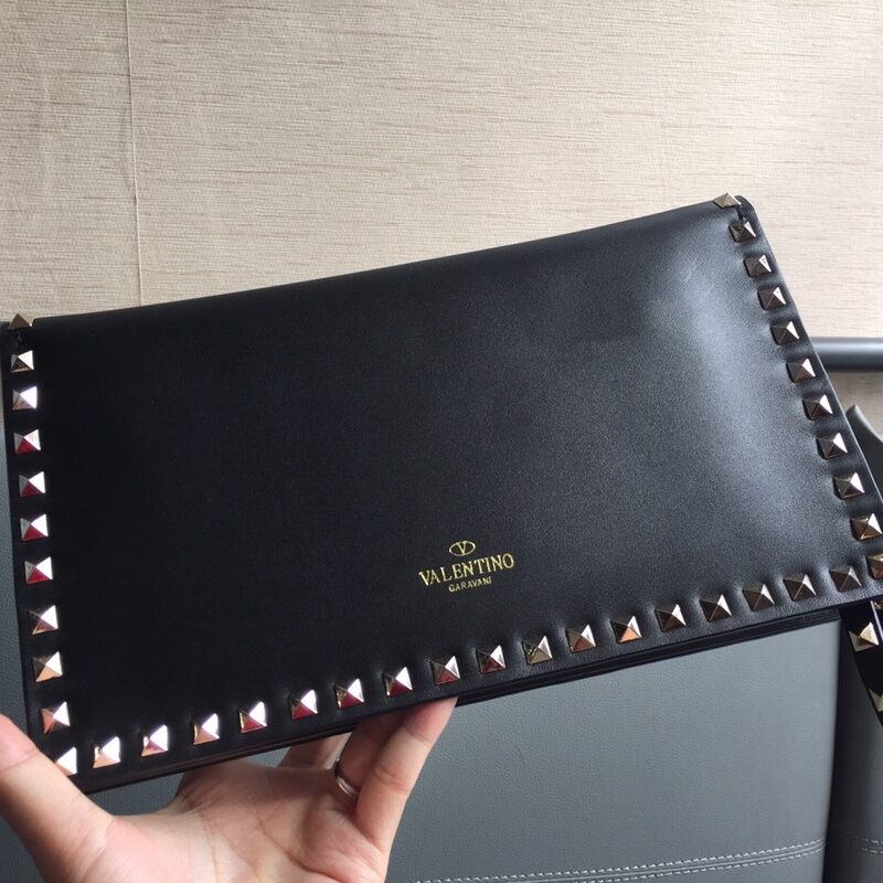 valentino华伦天奴进口南非牛皮铆钉手包1318
