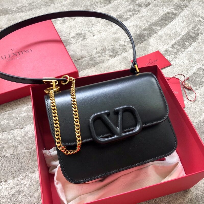 华伦天奴Valentino大V扣复古进口牛皮单肩包0074S