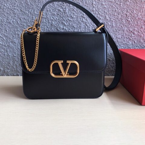 华伦天奴Valentino大V扣复古进口牛皮单肩包0074L