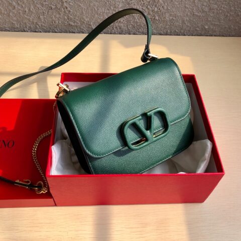Valentino华伦天奴进口牛皮手掌纹大V扣复古单肩包0074S
