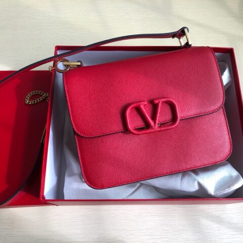 Valentino华伦天奴进口牛皮手掌纹大V扣复古单肩包0074L