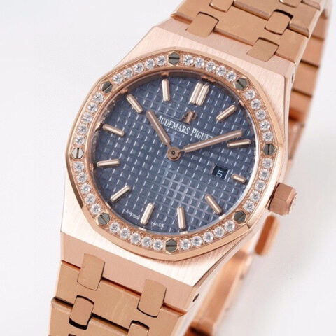 爱彼 AP 皇家橡树石英女款型号67651ST.ZZ.1261ST.01 直径33毫米