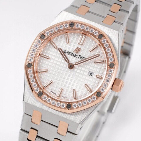 爱彼 AP 皇家橡树石英女款型号67651ST.ZZ.1261ST.01 直径33毫米