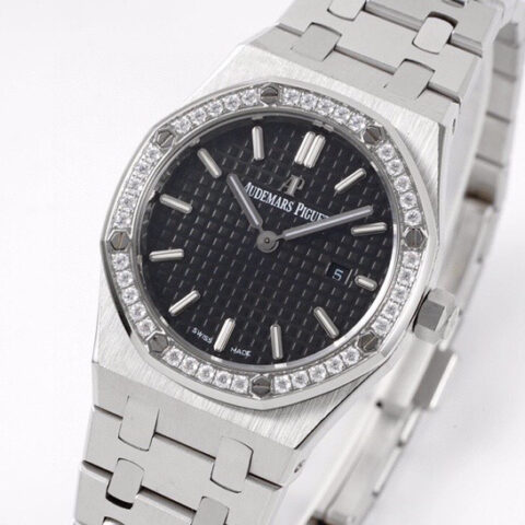 爱彼 AP 皇家橡树石英女款型号67651ST.ZZ.1261ST.01 直径33毫米