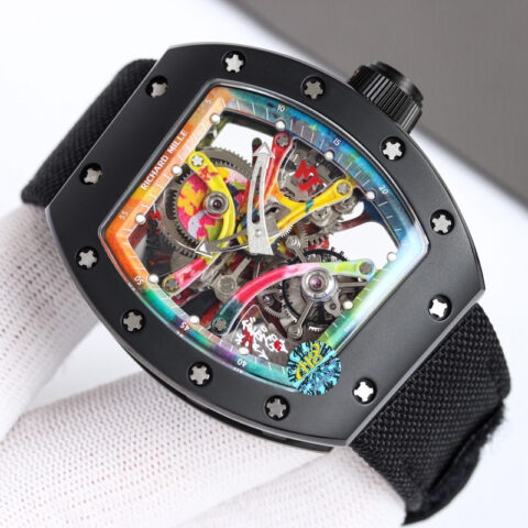 RICHARD MILLE ＂手腕上的艺术品＂RM 68-01陀飞轮Cyril Kongo腕表