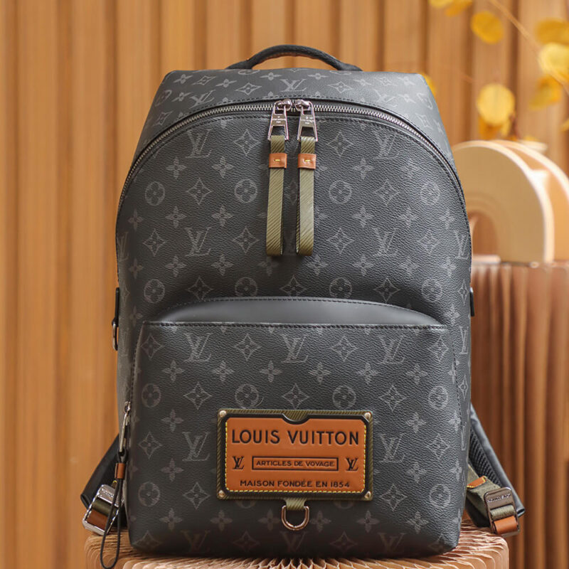 M45218 LV 𝘿𝙄𝙎𝘾𝙊𝙑𝙀𝙍𝙔  双肩包