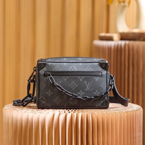 M44735 LV MINI SOFT TRUNK 链条包