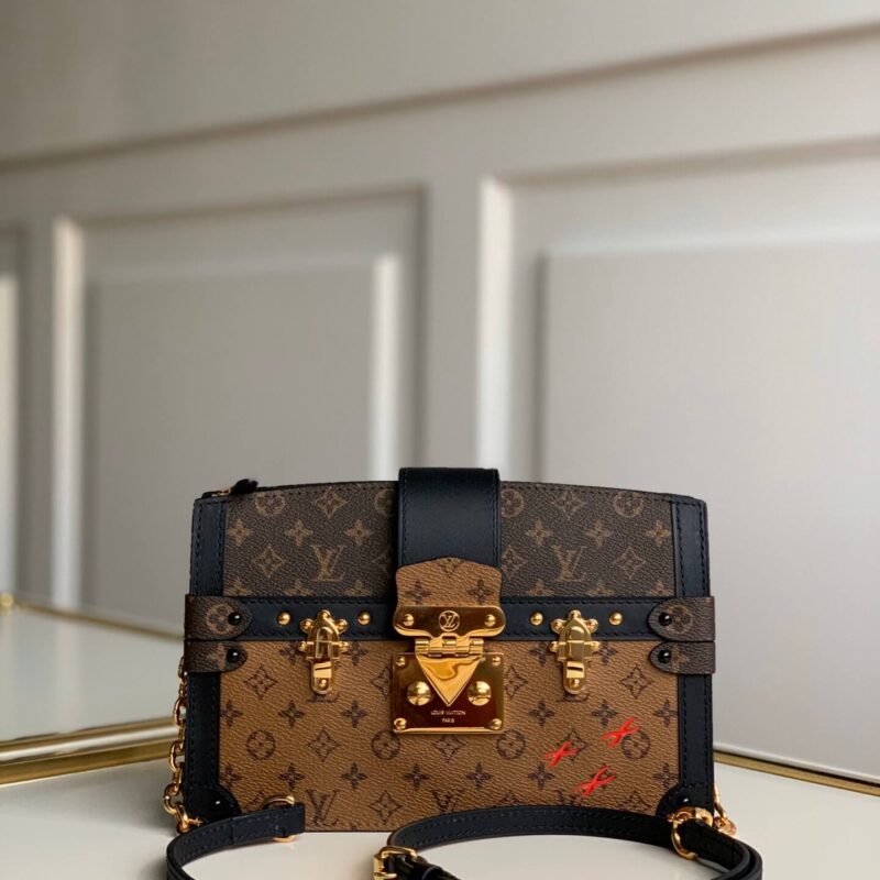 M43596 LV TRUNK CLUTCH BAG