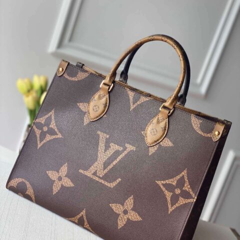 LV M45321 ONTHEGO 中号手袋