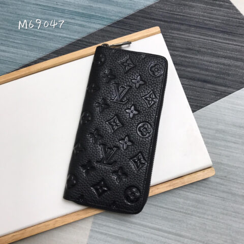 LV M69047 ZIPPY VERTICAL 钱夹