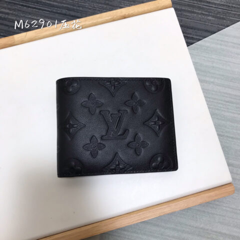 LV M62901 MULTIPLE WALLET 钱夹