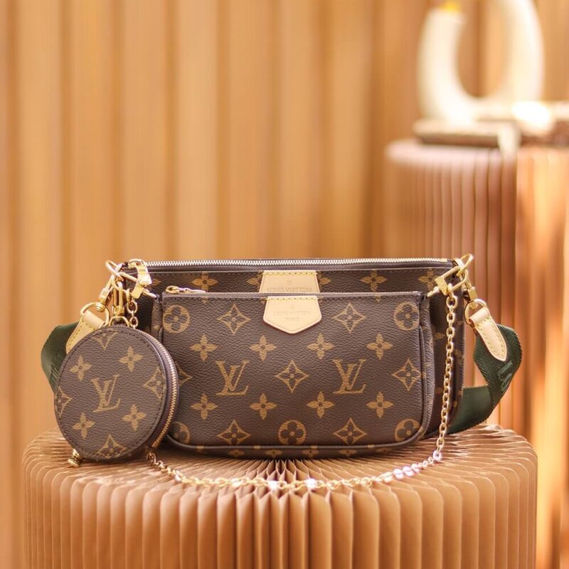 M44813 LV MULTI POCHETTE ACCESSORIES 五合一斜挎包