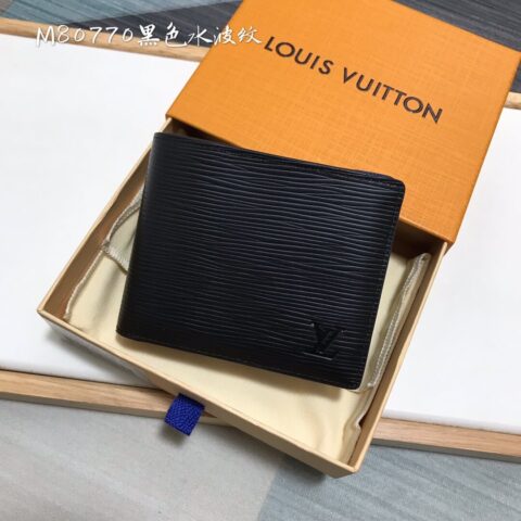 LV M80771 MULTIPLE 钱夹