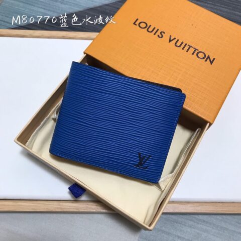 LV M80770 MULTIPLE 钱夹