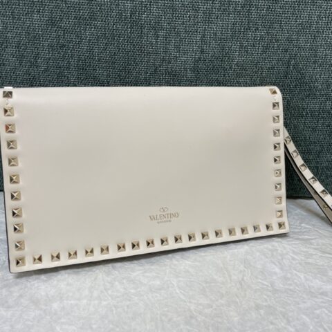 valentino华伦天奴进口南非牛皮铆钉手包1318