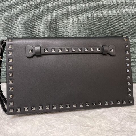 valentino华伦天奴进口南非牛皮铆钉手包1318