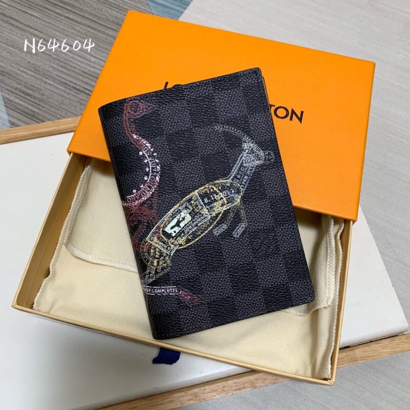 N64604 LV PASSPORT COVER 护照套