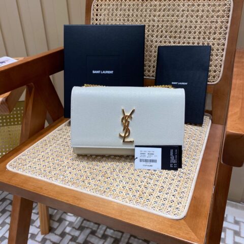 YSL 𝑲𝒂𝒕𝒆 𝟮𝟰𝒄𝒎 鱼子酱斜挎链条包 白色/金扣
