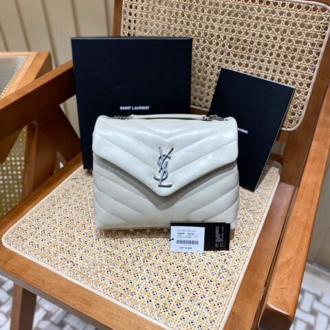 YSL LOULOU 23CM Y型绗缝链条包 494699白色/银扣