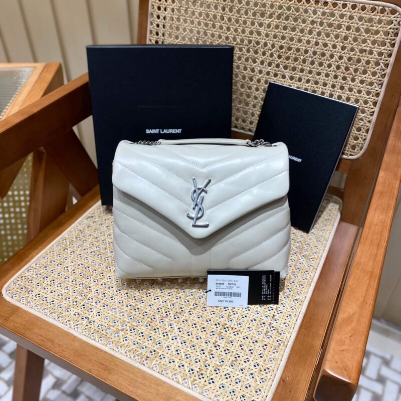 YSL LOULOU 23CM Y型绗缝链条包 494699白色/银扣