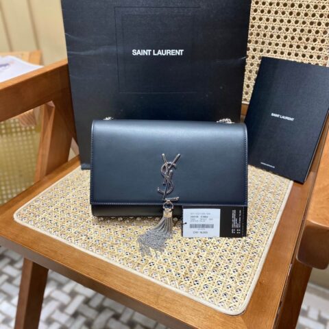 YSL 𝑲𝒂𝒕𝒆 𝟮𝟰𝒄𝒎 平纹经典款斜挎链条包 354119黑色/银扣