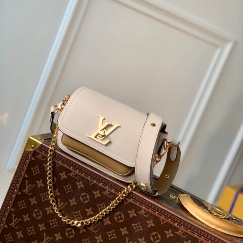 LV M59733 LOCKME TENDER 手袋
