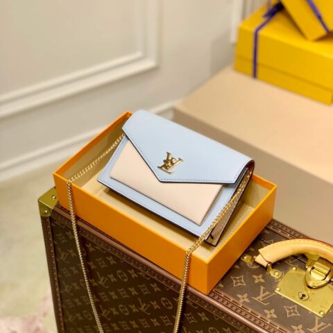 LV M81436 MYLOCKME POCHETTE 链条包