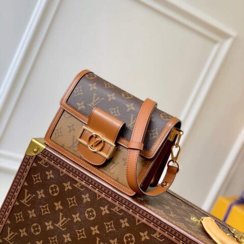 M45959 LV MINI DAUPHINE BAG