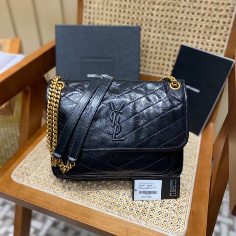 YSL 𝐍𝐢𝐤𝐢 28𝐜𝐦 邮差包 633158黑色/金链