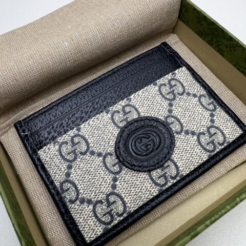GUCCI古驰GG卡包673002