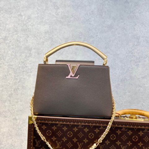 M59516 LV CAPUCINES 中号手袋