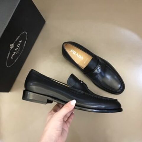 PRADA/普拉达   进口头层牛皮P家原单男士正装商务皮鞋