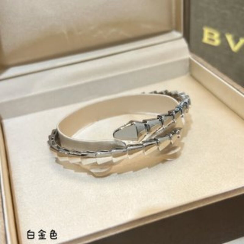 BVLGARI宝格丽光面蛇骨手镯手环