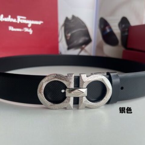 Ferragamo菲拉格慕  头层牛皮压纹图案Gancini花纹金属扣男士3.5cm腰带