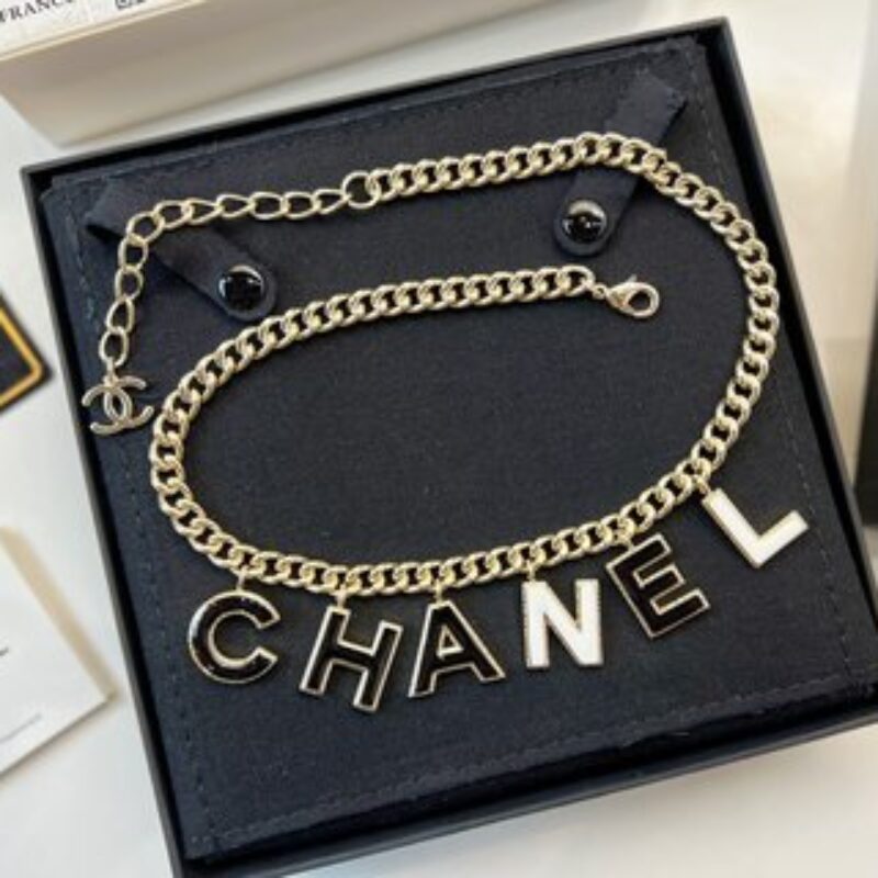 新款☑️CHANEL香奈儿珐琅滴油字母项链