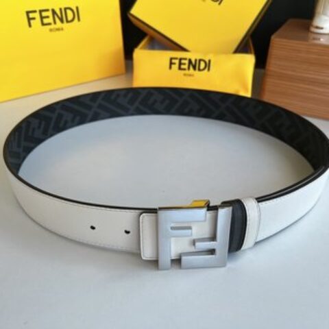 FENDI芬迪   双层负离子金属扣印花面料牛皮底内衬4.0cm宽度