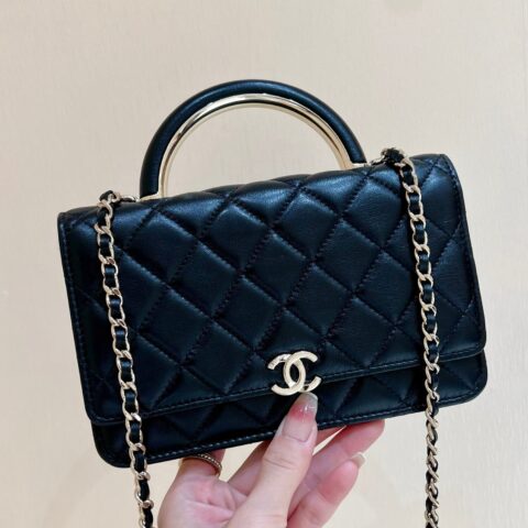 CHANEL 22A 高级手工坊系列手柄woc发财包 AP2844黑色