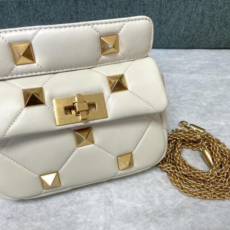 Valentino华伦天奴纳帕羊皮革迷你链条包0188