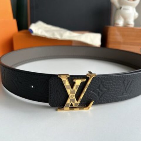 LV/路易威登   Monogram图案 lnitiales Color. Blocks双面腰带40mm