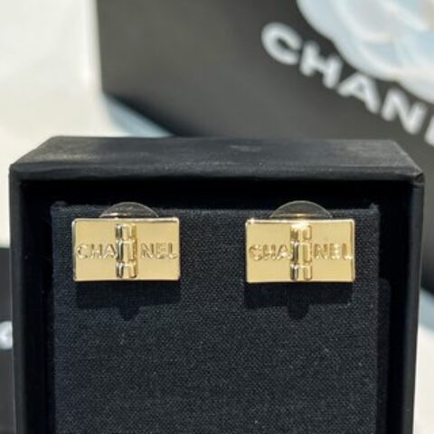 新款☑️CHANEL香奈儿方形金色耳钉耳环