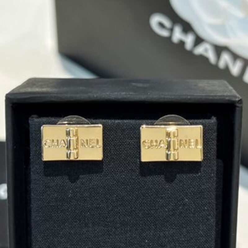 新款☑️CHANEL香奈儿方形金色耳钉耳环